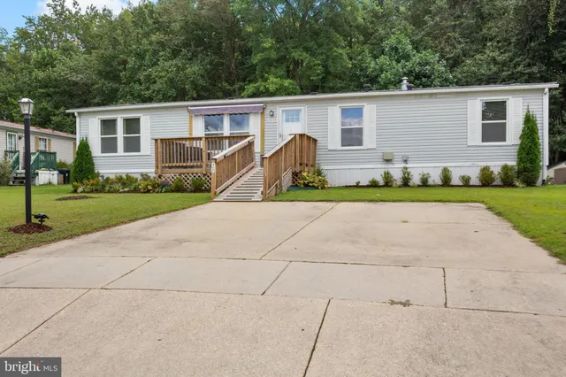 $169,990 | 460 Sarah Anne Drive, Lothian, MD 20711