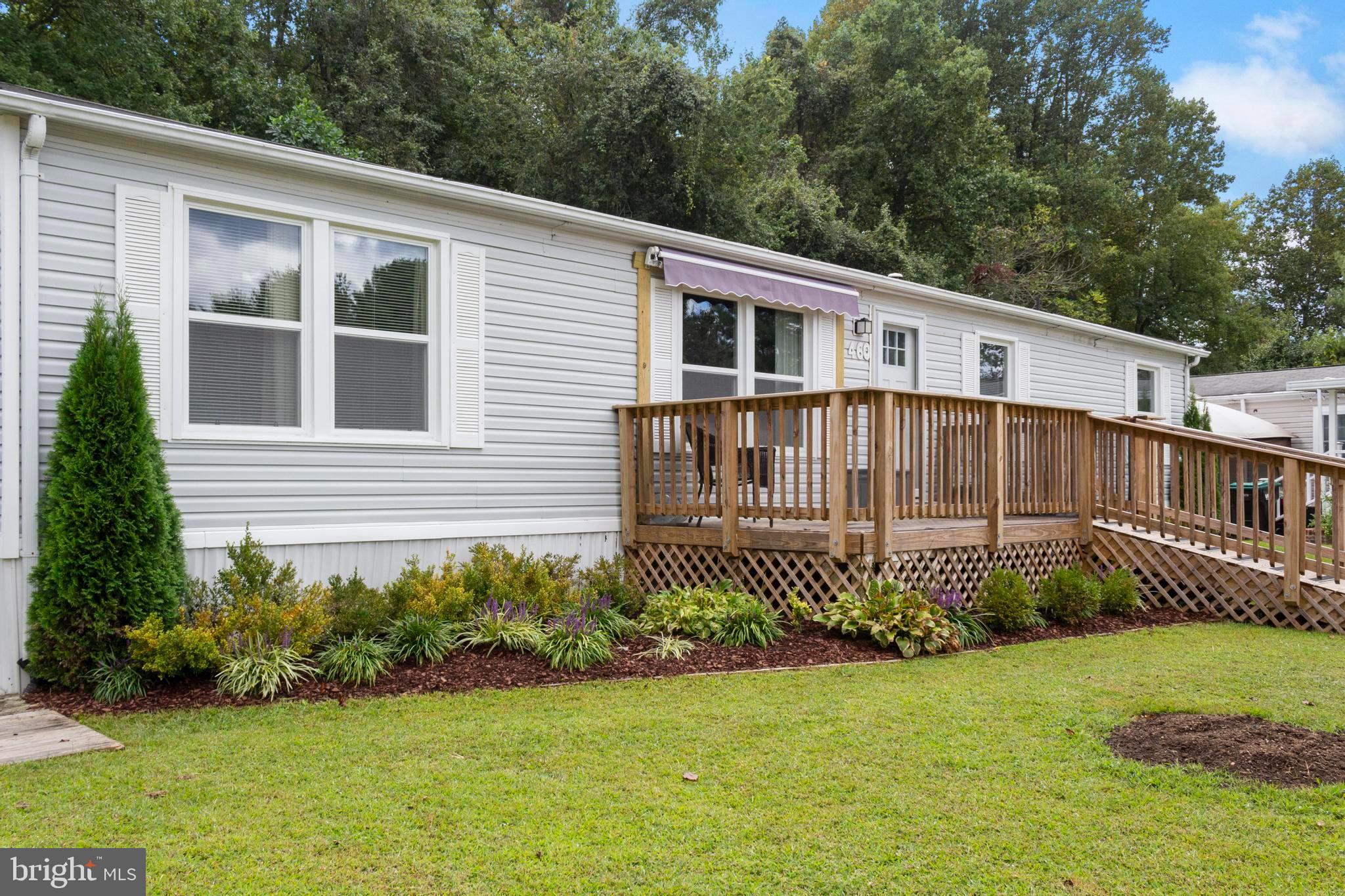 460 Sarah Anne Drive Lothian, MD 20711 - Photo 10 of 62 Beautiful landscaping throughout entire yard.
