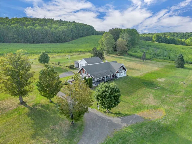 $840,000 | 146 Fred Williams Road, Laurens, NY 13796