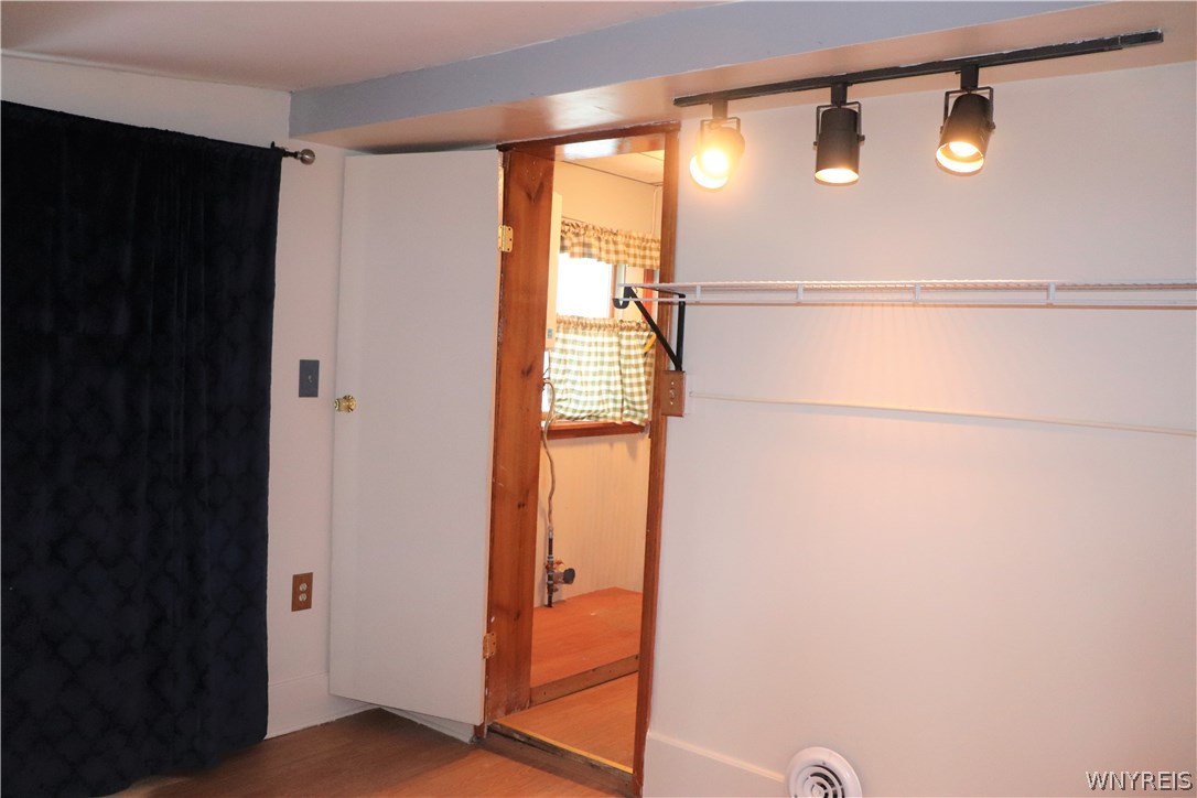 116 Grace Street Buffalo, NY 14207 - Photo 23 of 34