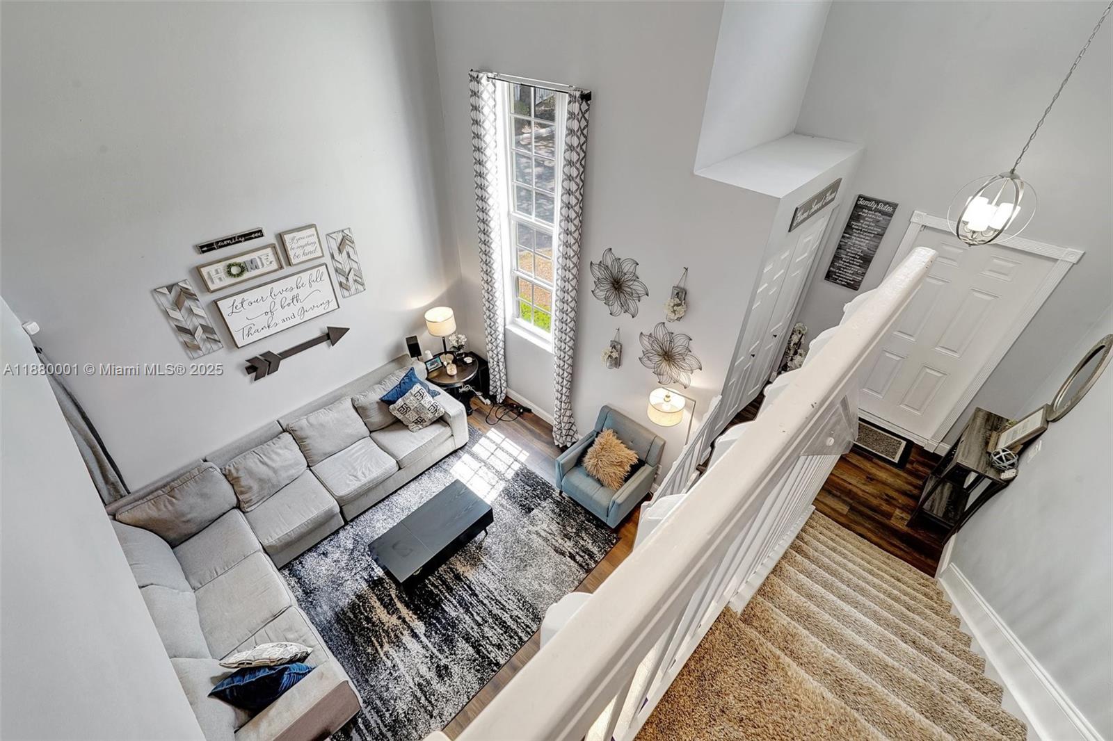 9900 Northwest 2nd Court Plantation, FL 33324 - Photo 19 of 56 a living room with furniture