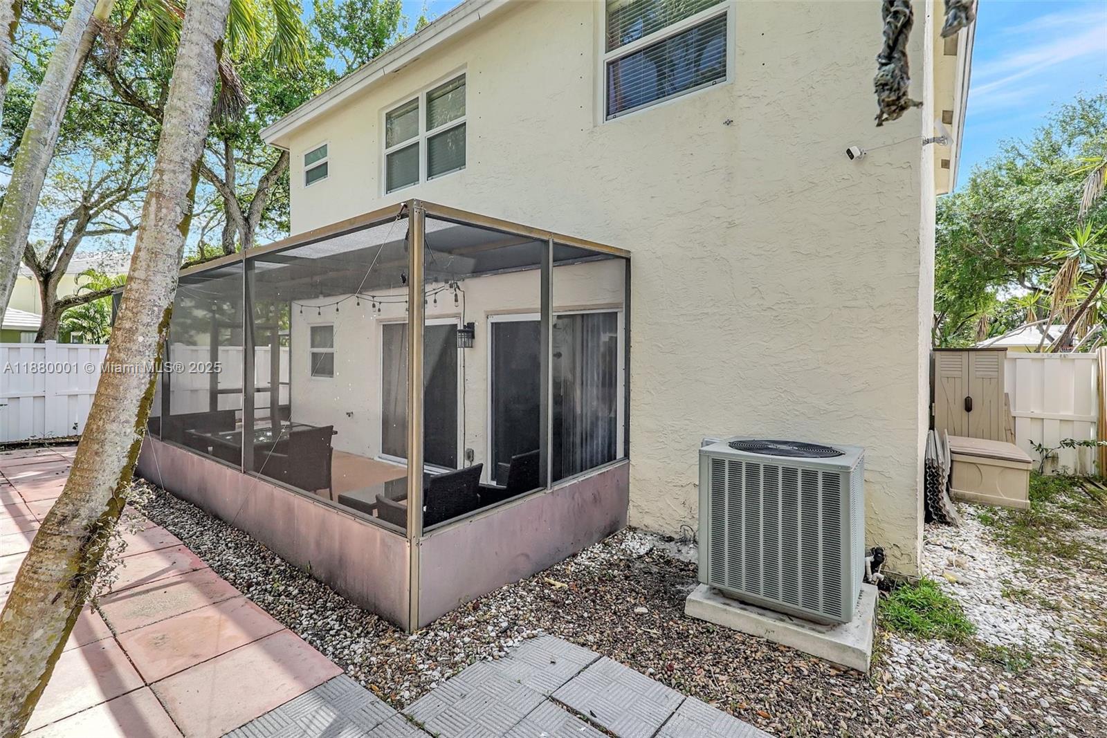 9900 Northwest 2nd Court Plantation, FL 33324 - Photo 38 of 56 a view of a house with backyard and sitting area