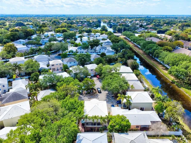 $535,000 | 9900 Northwest 2nd Court, Plantation, FL 33324