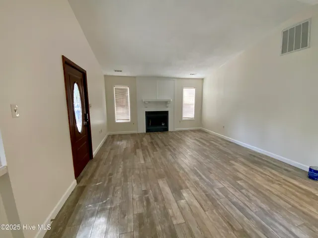 $1,900 | 314 Stuart Avenue, Southport, NC 28461