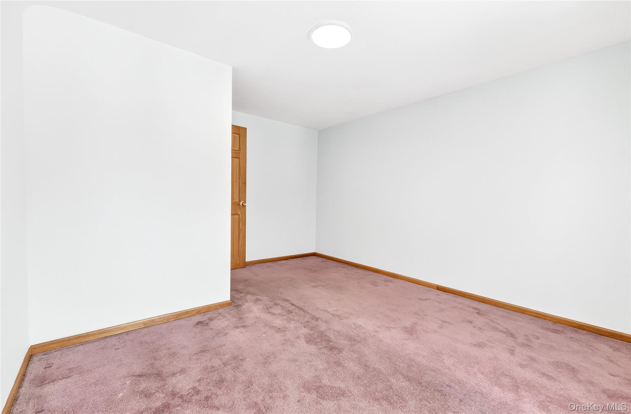 24 Old Knollwood Road White Plains, NY 10607 - Photo 23 of 49 a view of an empty room