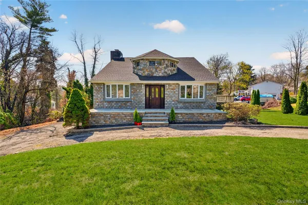 $1,167,000 | 24 Old Knollwood Road, White Plains, NY 10607