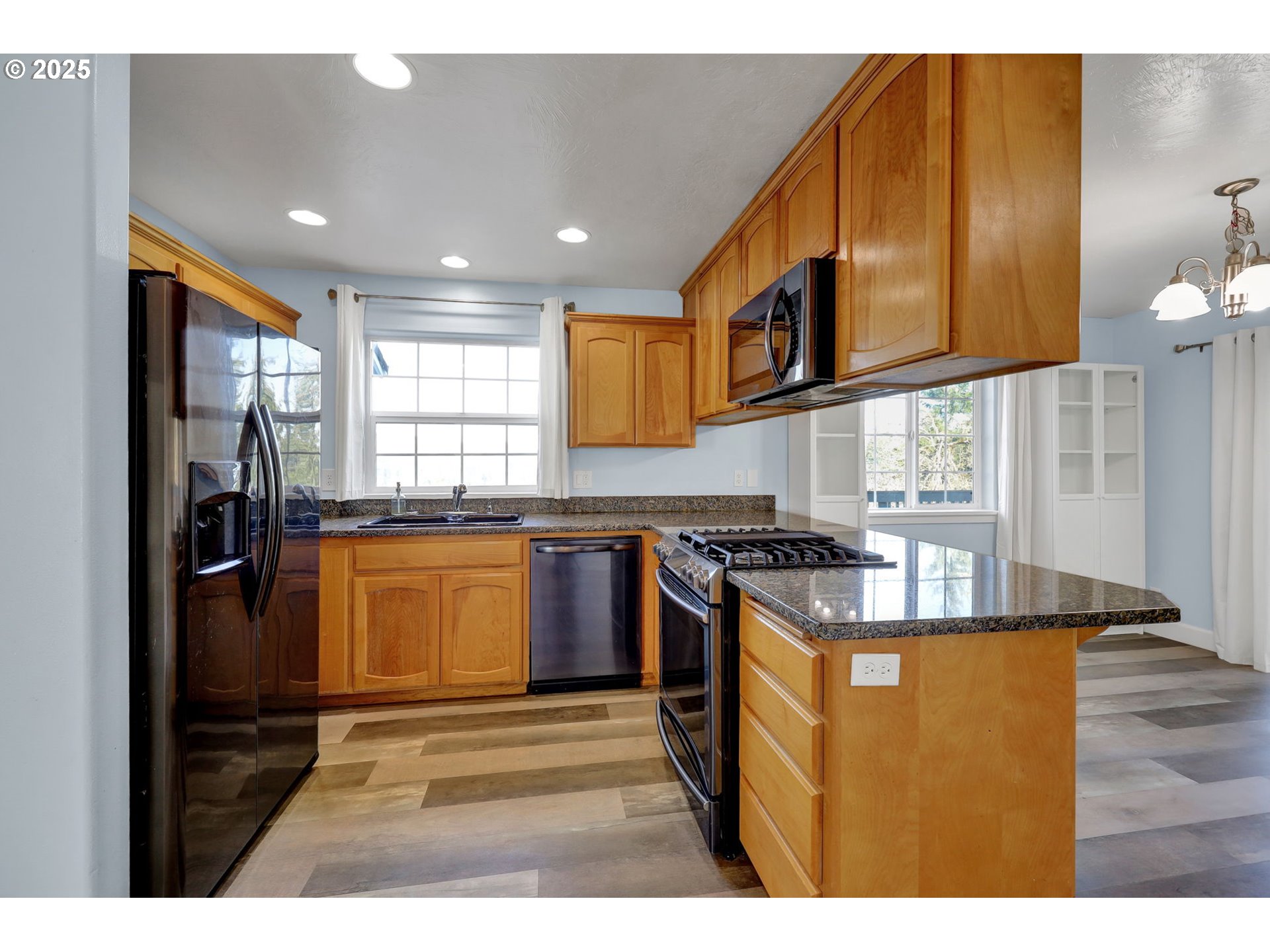 870 Kristen Way Cottage Grove, OR 97424 - Photo 19 of 45