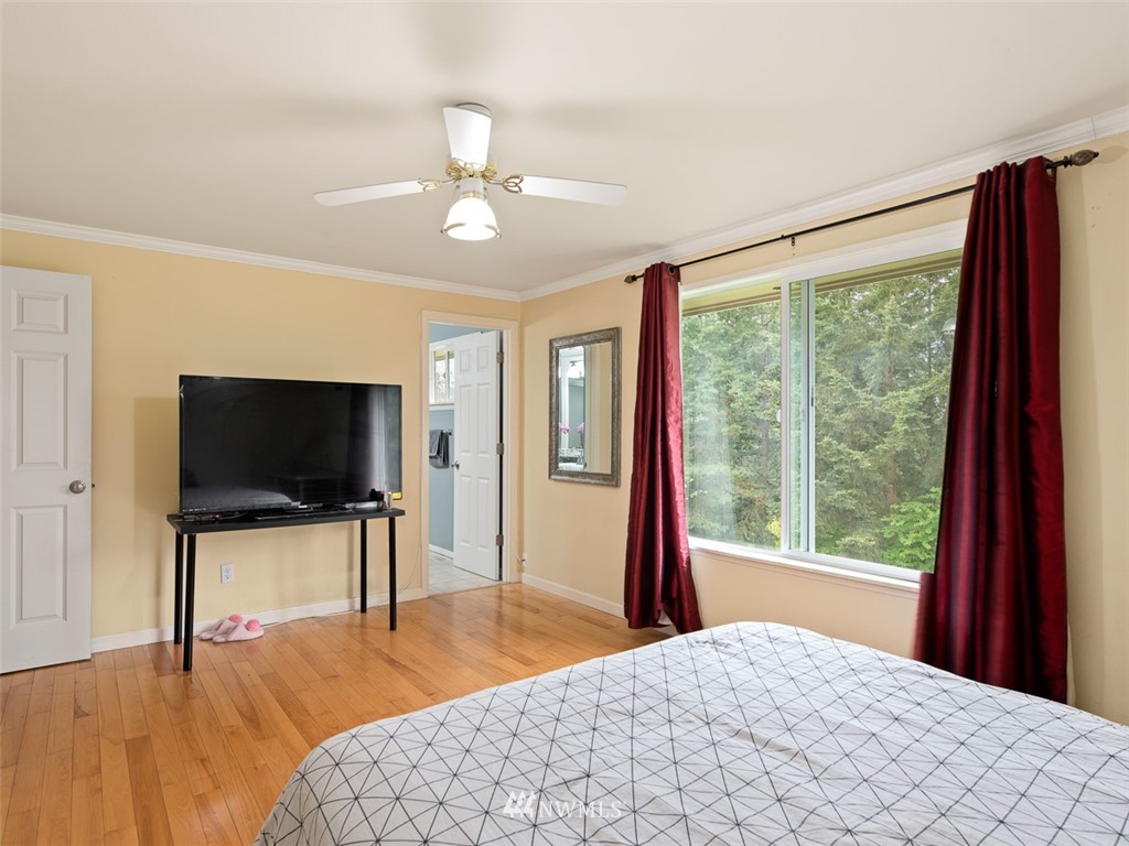 4323 240th Street Southeast Bothell, WA 98021 - Photo 9 of 20