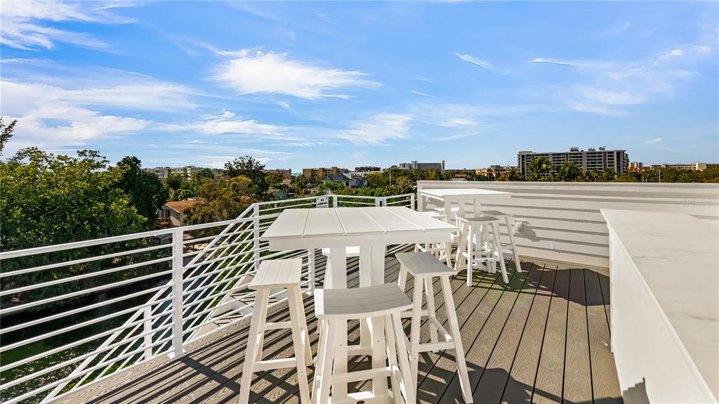 6536 Peacock Road Sarasota, FL 34242 - Photo 11 of 82