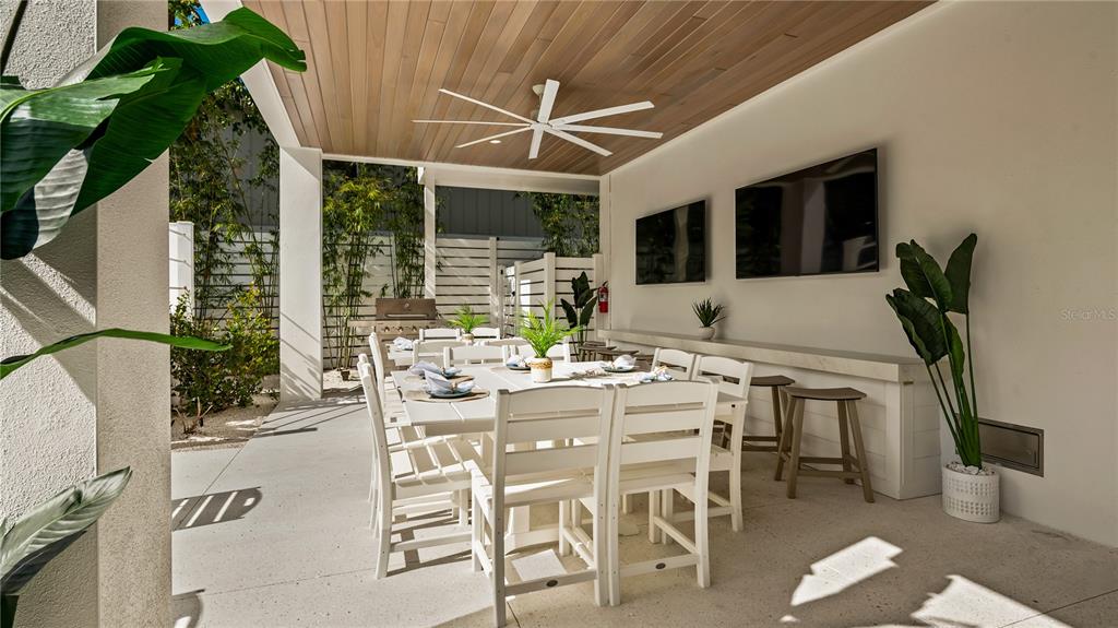 6536 Peacock Road Sarasota, FL 34242 - Photo 36 of 82