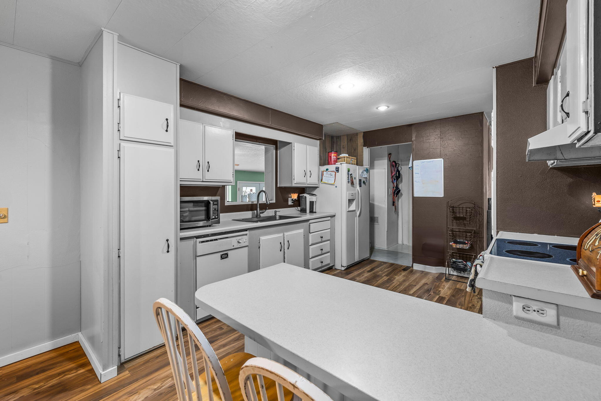 8146 Reeve Road La Pine, OR 97739 - Photo 14 of 38 2023_10_27_8146_reeve_road_la_pine-26