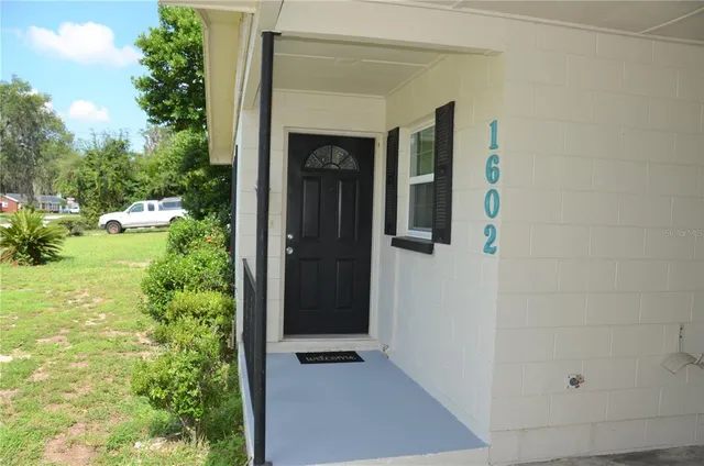 $1,700 | 1602 Lancaster Avenue, Leesburg, FL 34748