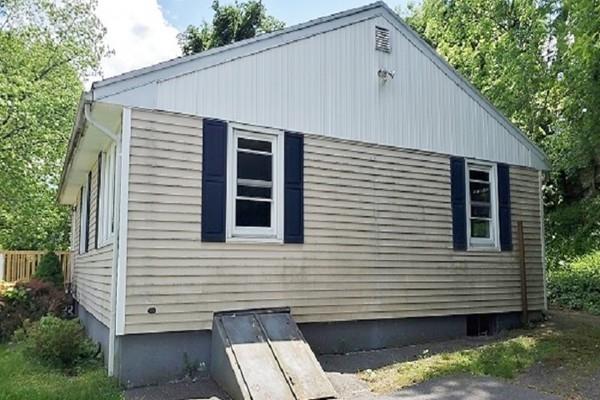 7 Derry Road Methuen, MA 01844 - Photo 2 of 15 Gallery Image 2