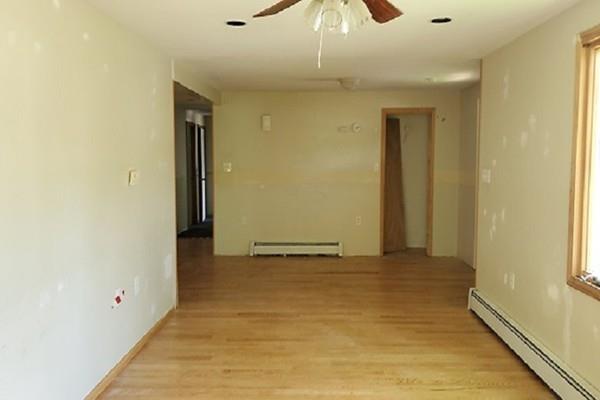 7 Derry Road Methuen, MA 01844 - Photo 5 of 15 Gallery Image 5