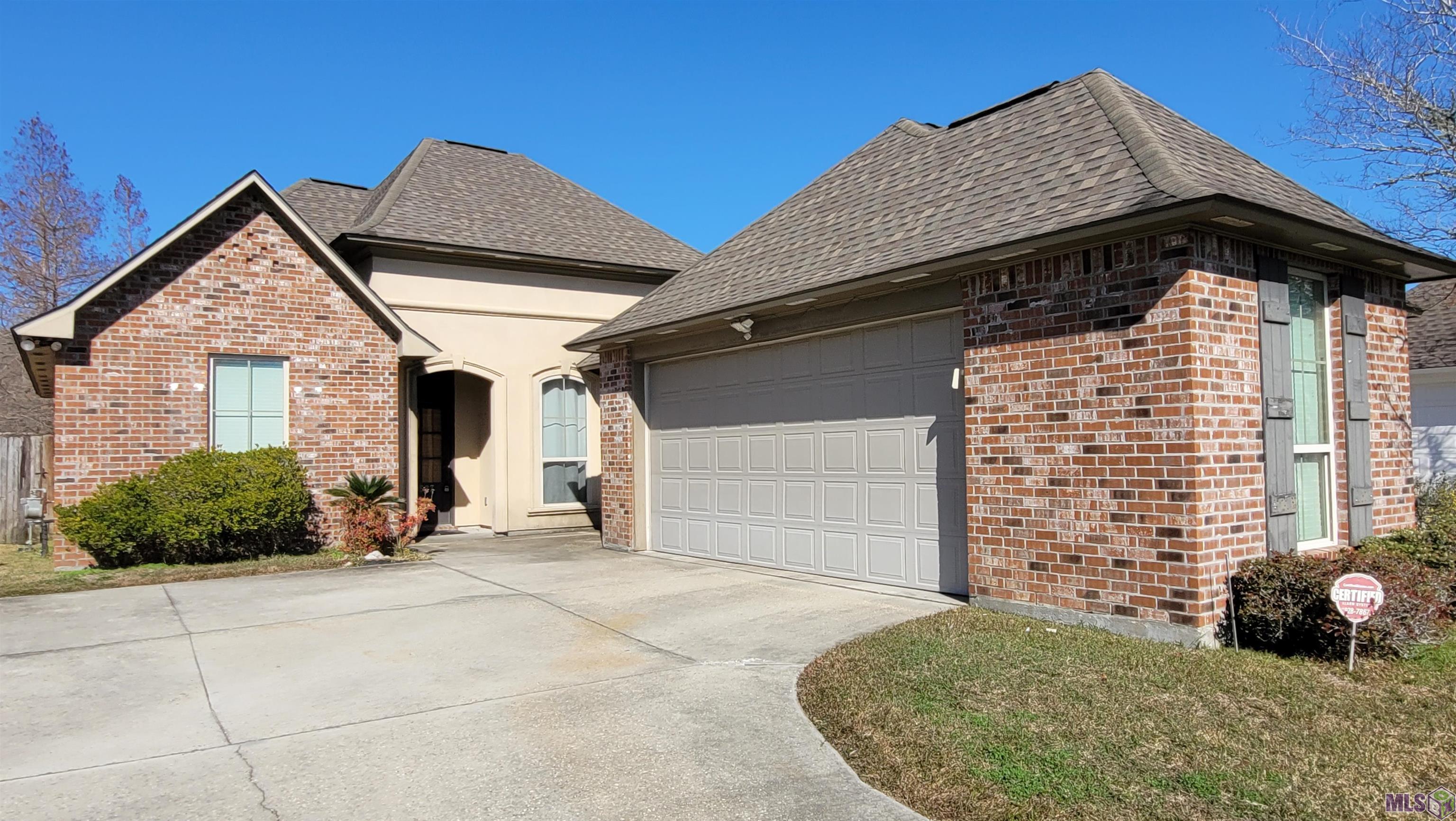 10587 Hill Pointe Avenue Baton Rouge, LA 70810 - Photo 2 of 14