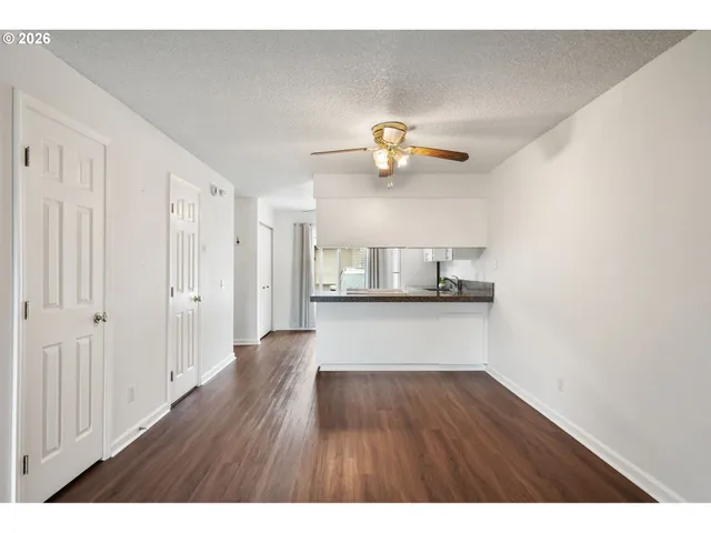 $280,000 | 10900 Southwest 76th Place, Unit 55, Portland, OR 97223