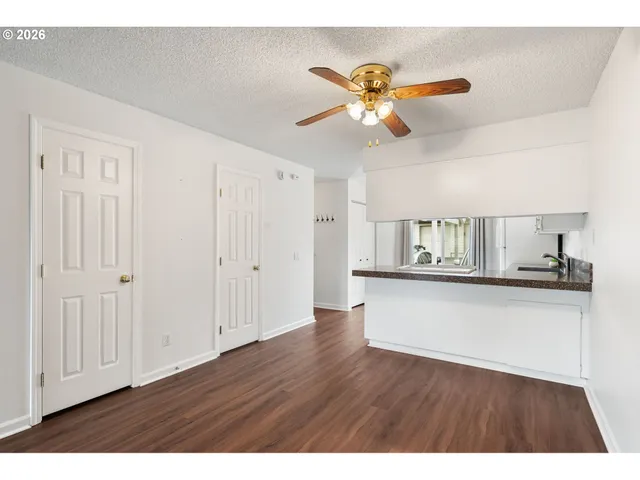 $280,000 | 10900 Southwest 76th Place, Unit 55, Portland, OR 97223