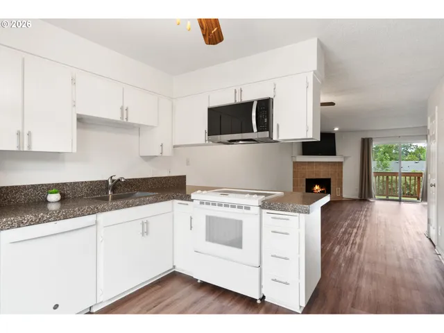 $280,000 | 10900 Southwest 76th Place, Unit 55, Portland, OR 97223