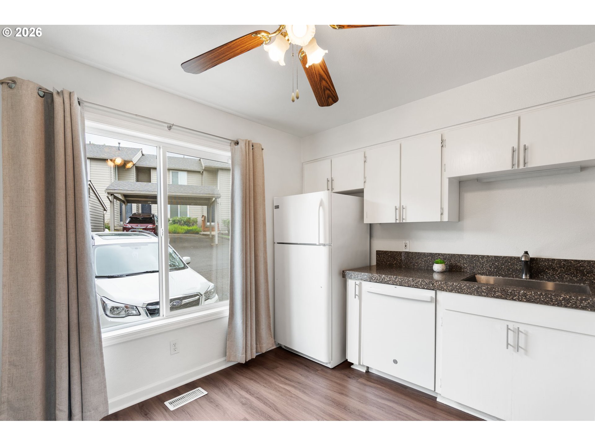 10900 Southwest 76th Place, Unit 55 Portland, OR 97223 - Photo 8 of 38