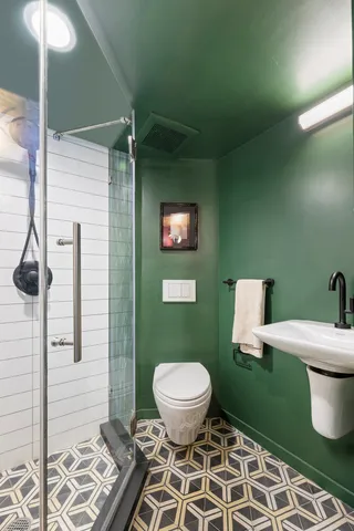 $1,350,000 | 49 King Street, Unit 5 | Hudson Square