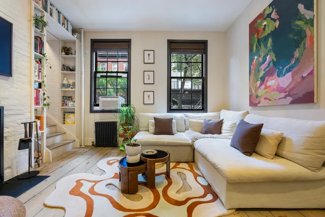 $1,495,000 | 49 King Street, Unit 5 | Hudson Square