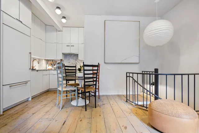 $1,495,000 | 49 King Street, Unit 5 | Hudson Square