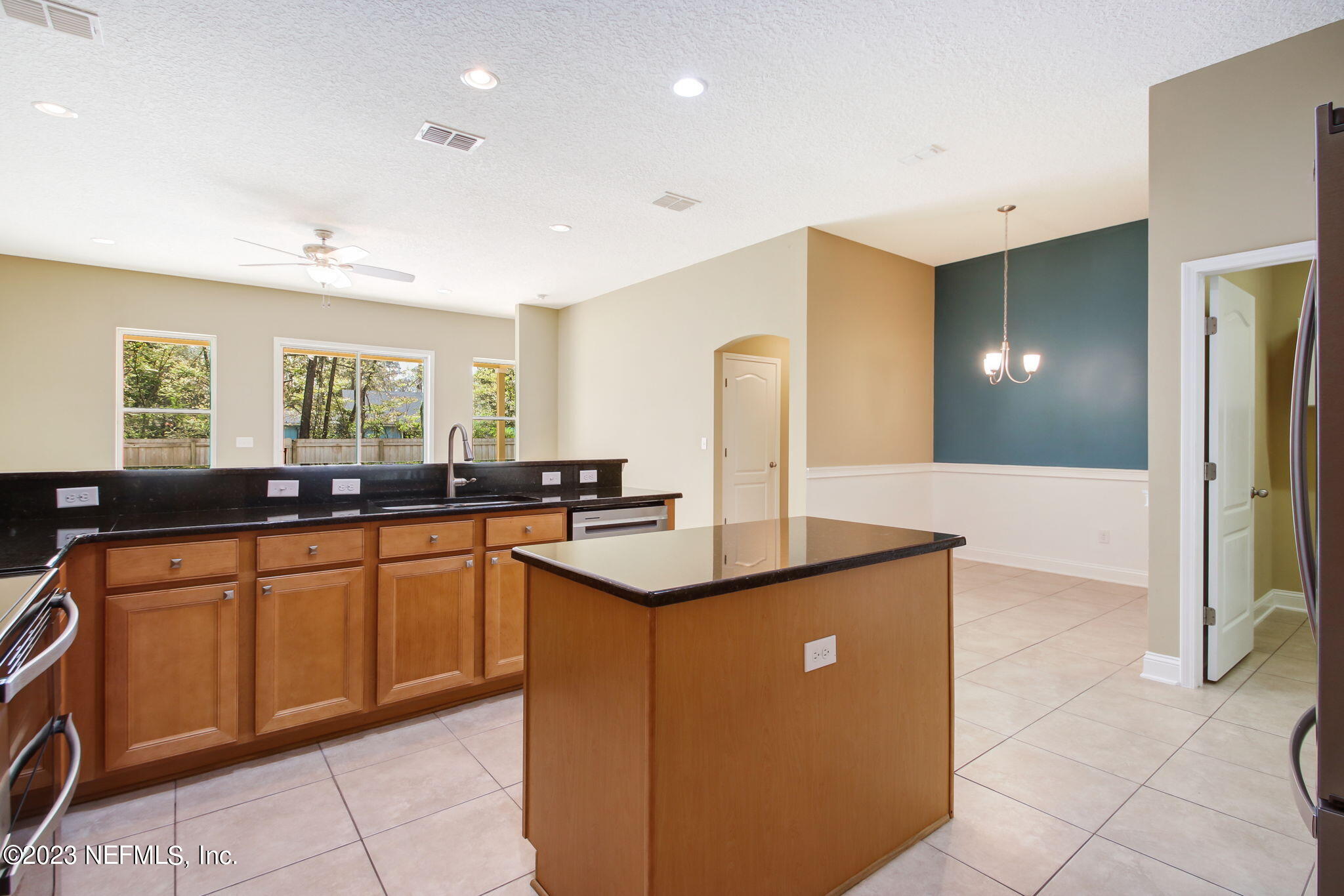 3376 Marbon Road Jacksonville, FL 32223 - Photo 12 of 39 Entering kithchen