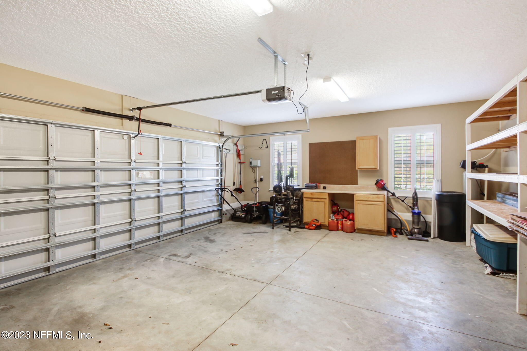 3376 Marbon Road Jacksonville, FL 32223 - Photo 37 of 39 Attached garage