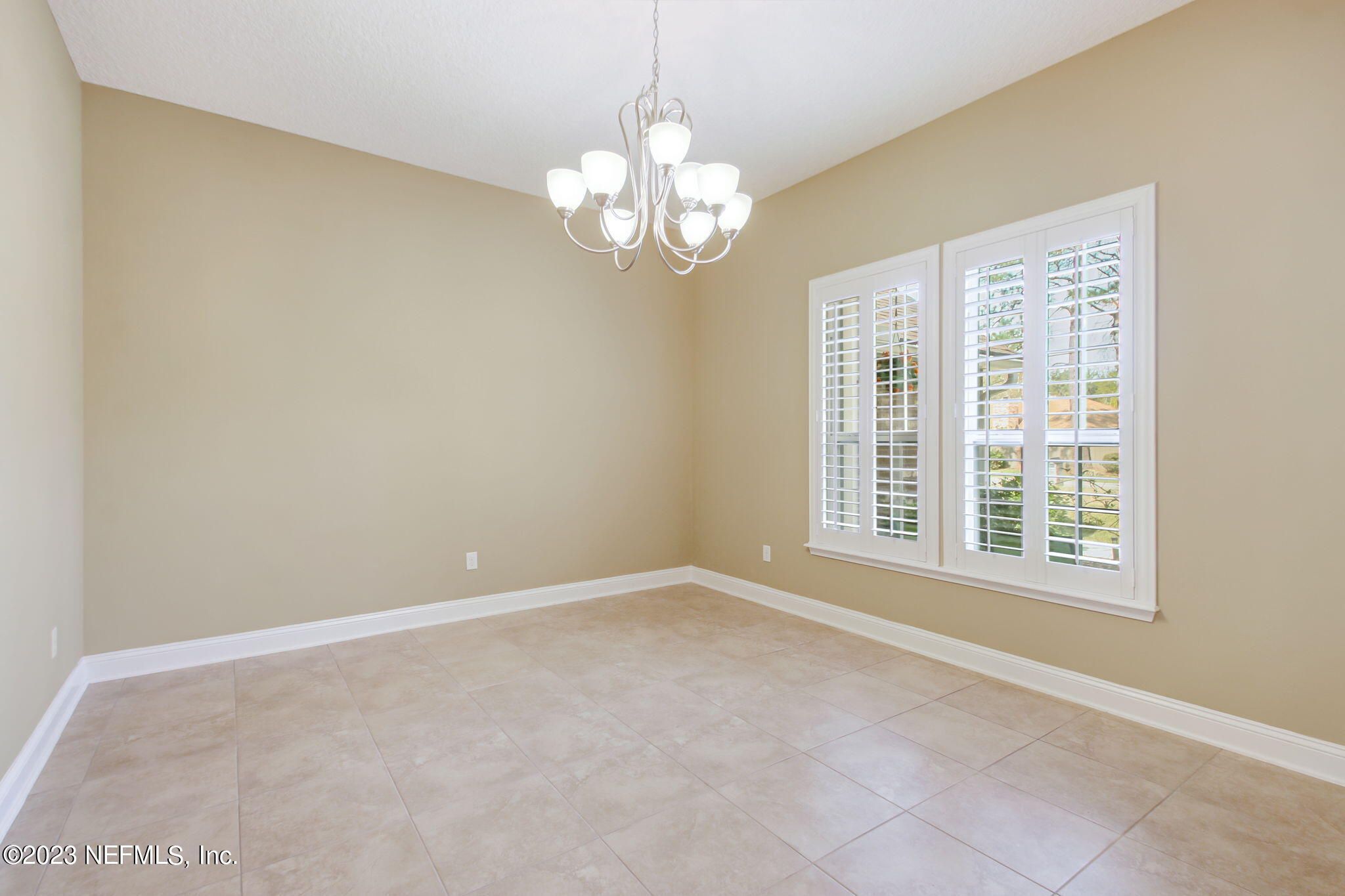 3376 Marbon Road Jacksonville, FL 32223 - Photo 8 of 39 Dining Area