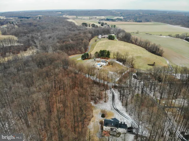 a view of a lake in middle of the town