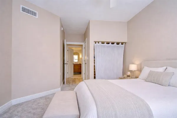 $2,200 | 2410 West Azeele Street, Unit 234, Tampa, FL 33609