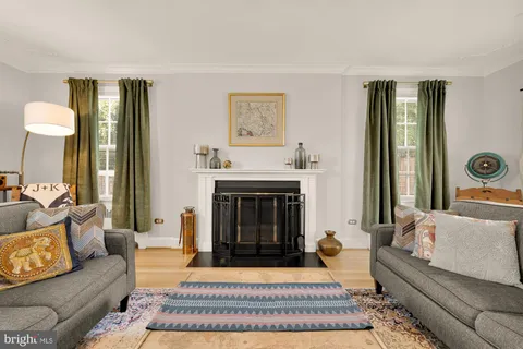$6,200 | 5135 Massachusetts Avenue, Bethesda, MD 20816