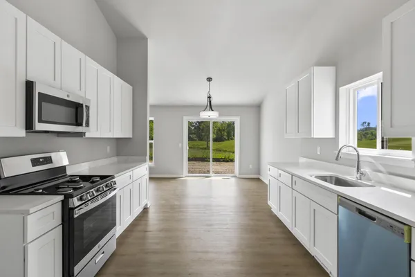 $279,900 | 31541 Augusta Drive, Unit 71, Romulus, MI 48174