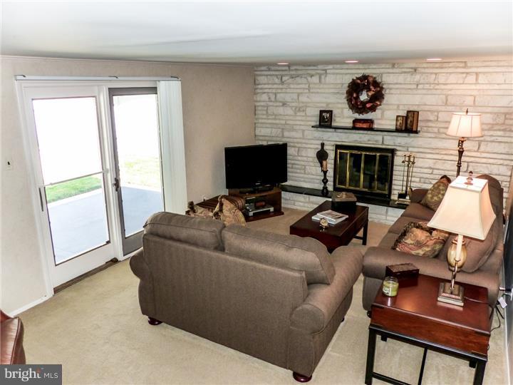 1143 Bloomdale Road Philadelphia, PA 19115 - Photo 13 of 18 Gallery Image 13