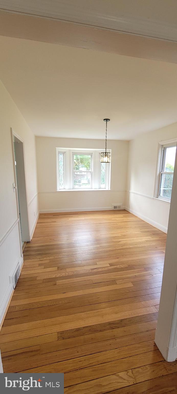 1565 Stonewood Road Baltimore, MD 21239 - Photo 6 of 43 Dining Room