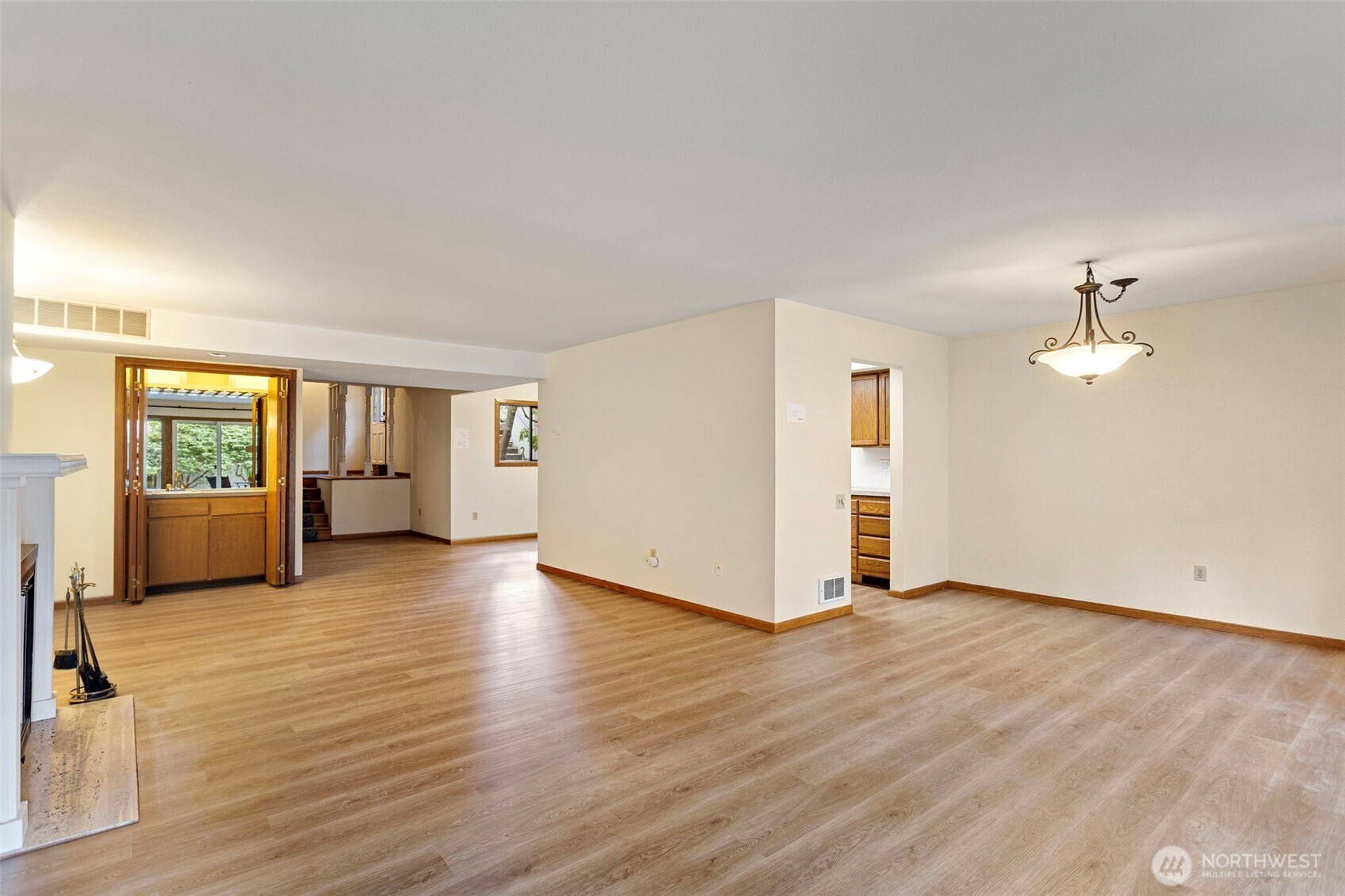 1602 Northeast 140th Street, Unit N2 Seattle, WA 98125 - Photo 12 of 39