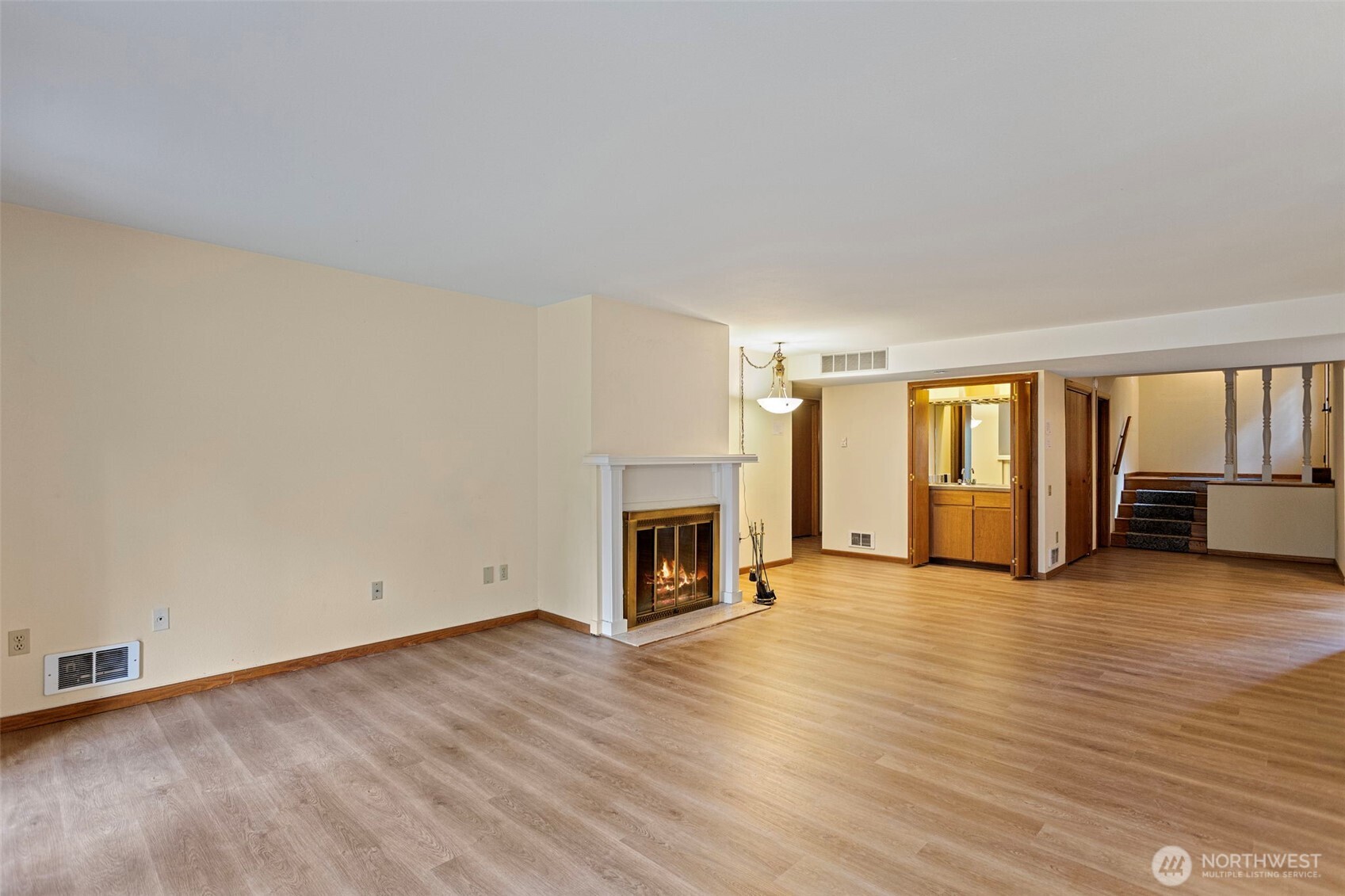 1602 Northeast 140th Street, Unit N2 Seattle, WA 98125 - Photo 13 of 39