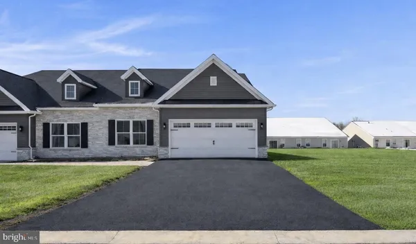 $365,900 | 131 Hillard Field, Lancaster, PA 17603