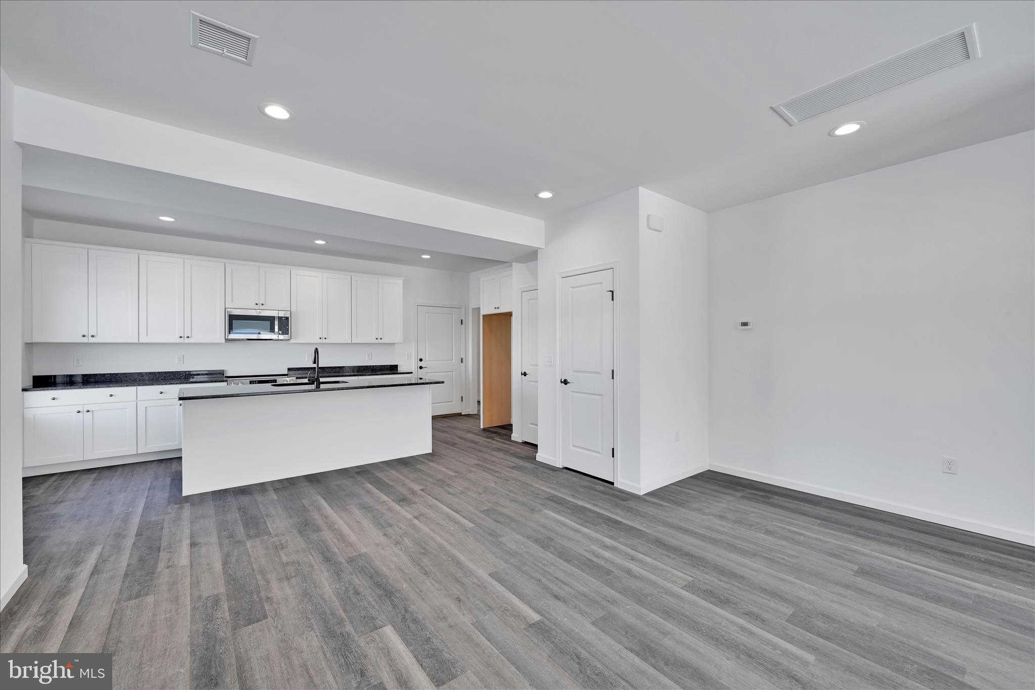 131 Hillard Field Lancaster, PA 17603 - Photo 8 of 25 Dining Area