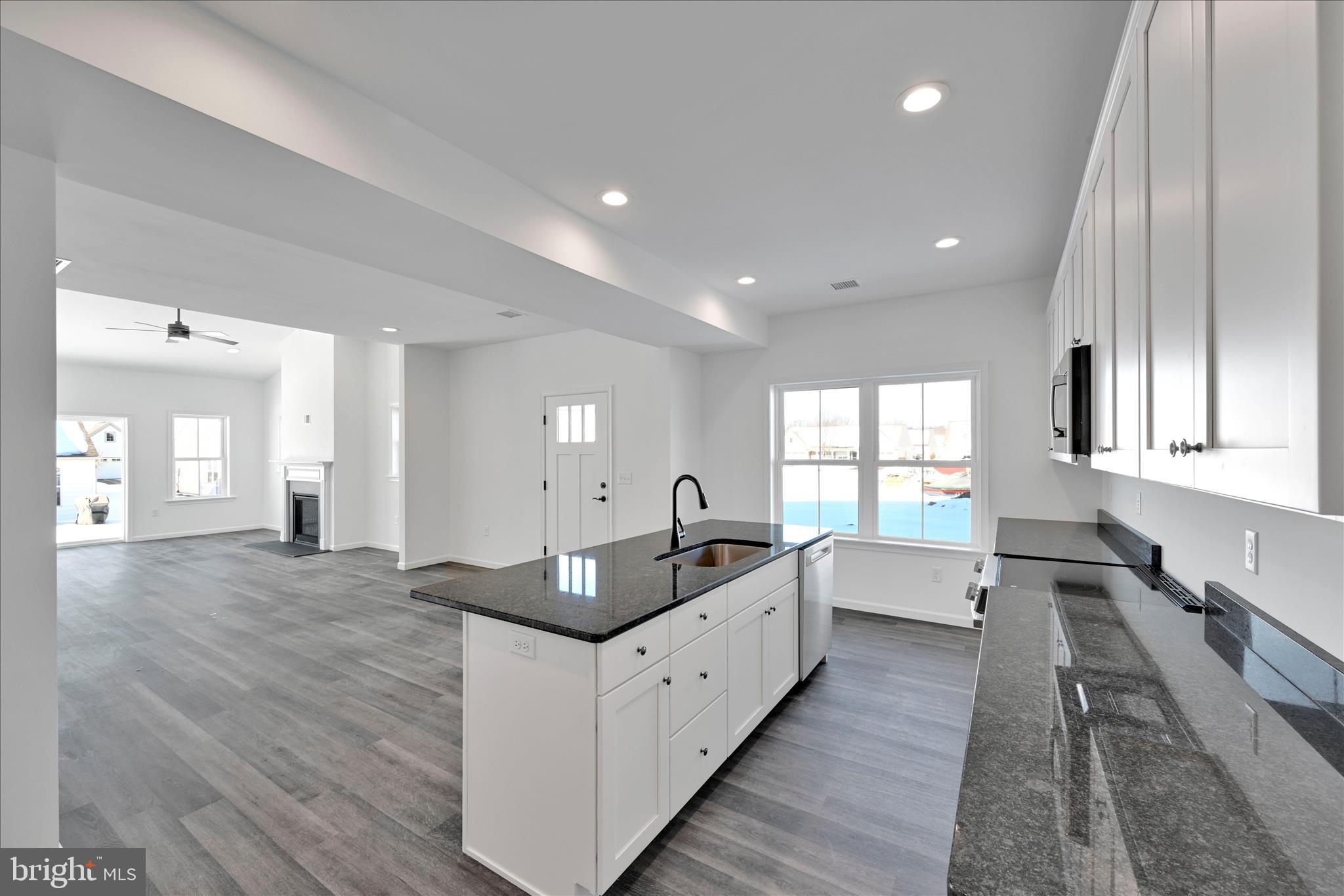 131 Hillard Field Lancaster, PA 17603 - Photo 9 of 25 Kitchen