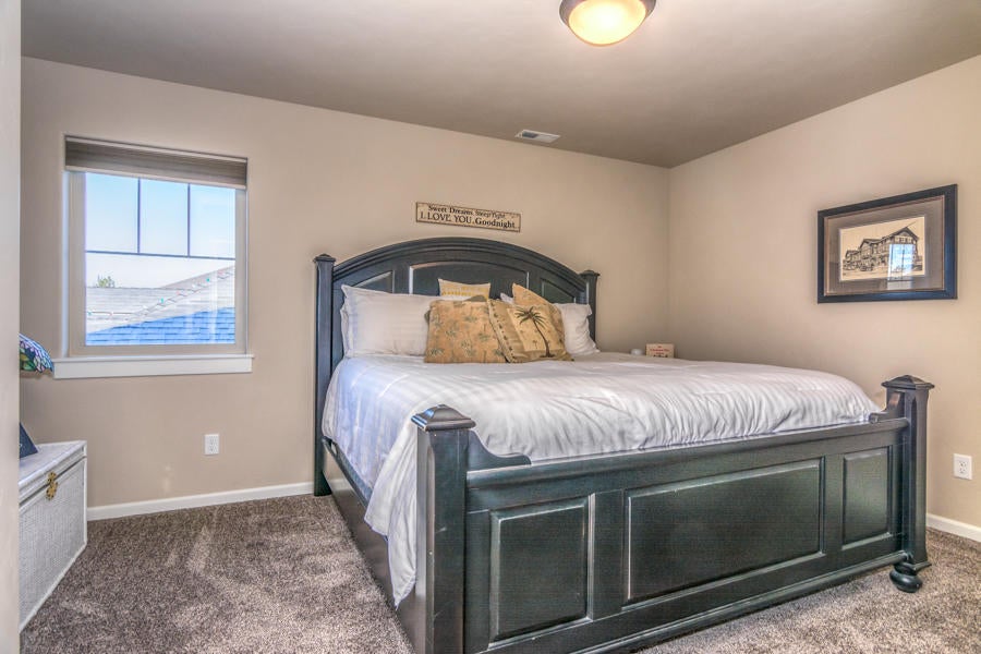 61057 Manhae Loop Bend, OR 97702 - Photo 18 of 24 20