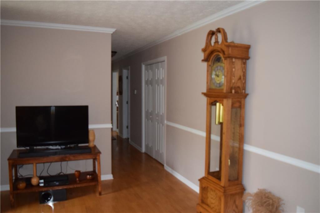 3470 Raintree Drive Hudson, NC 28638 - Photo 4 of 37 Gallery Image 4