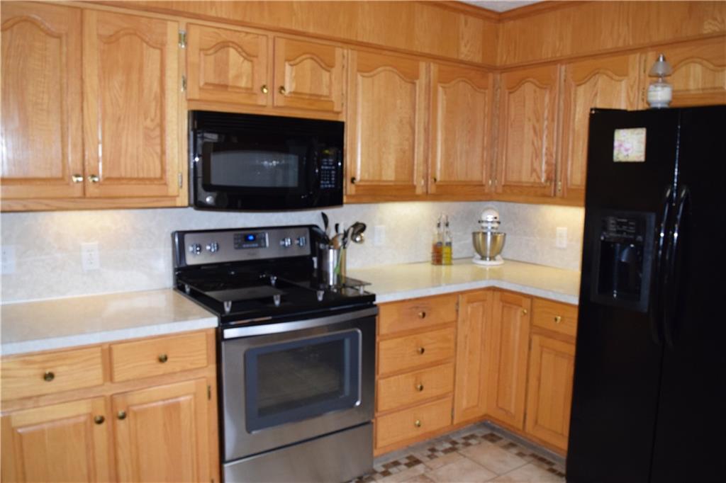 3470 Raintree Drive Hudson, NC 28638 - Photo 6 of 37 Gallery Image 6
