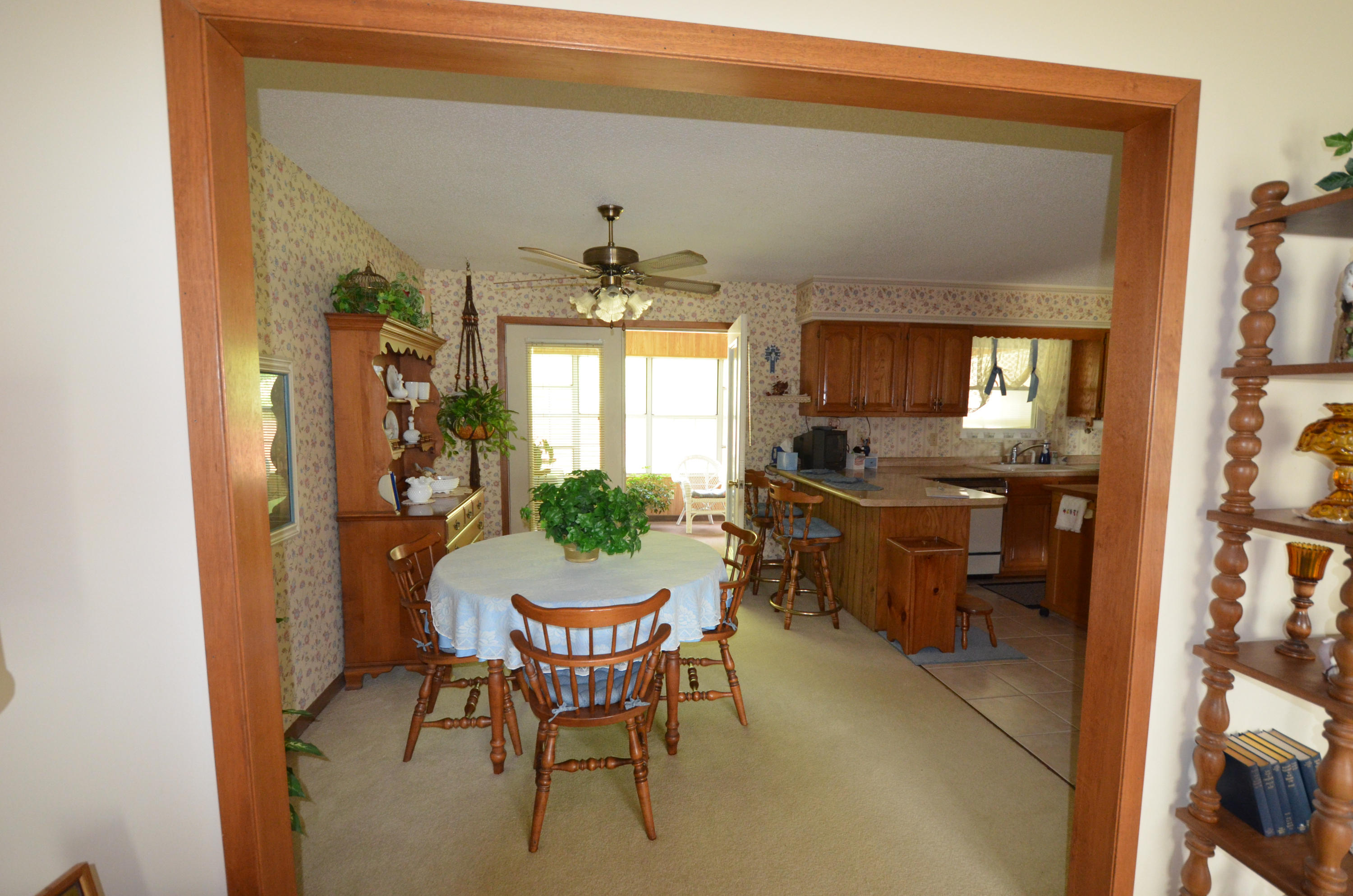 320 Bennett Road Oliver Springs, TN 37840 - Photo 4 of 21 DSC_0614