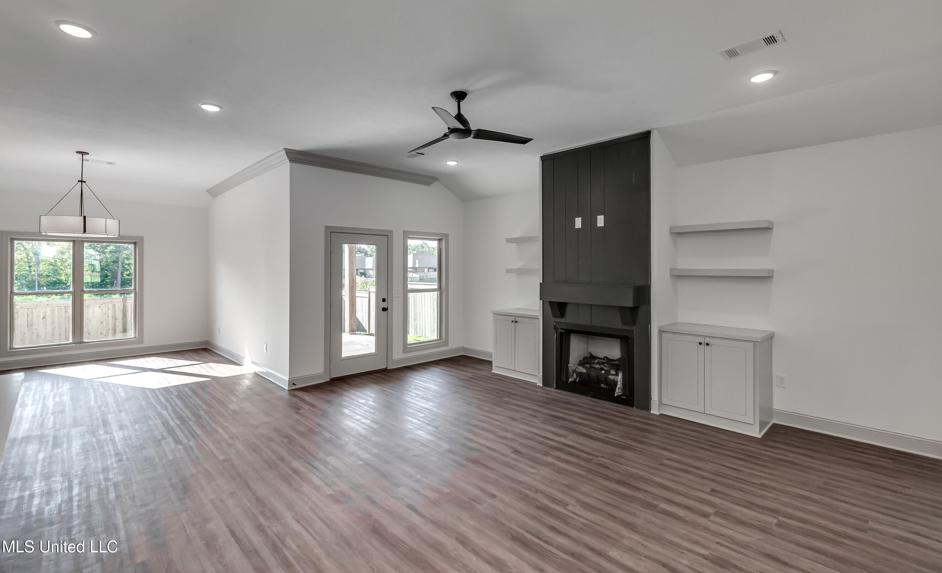 229 Bronson Bend Flowood, MS 39232 - Photo 2 of 37 229 Bronson Bend-32