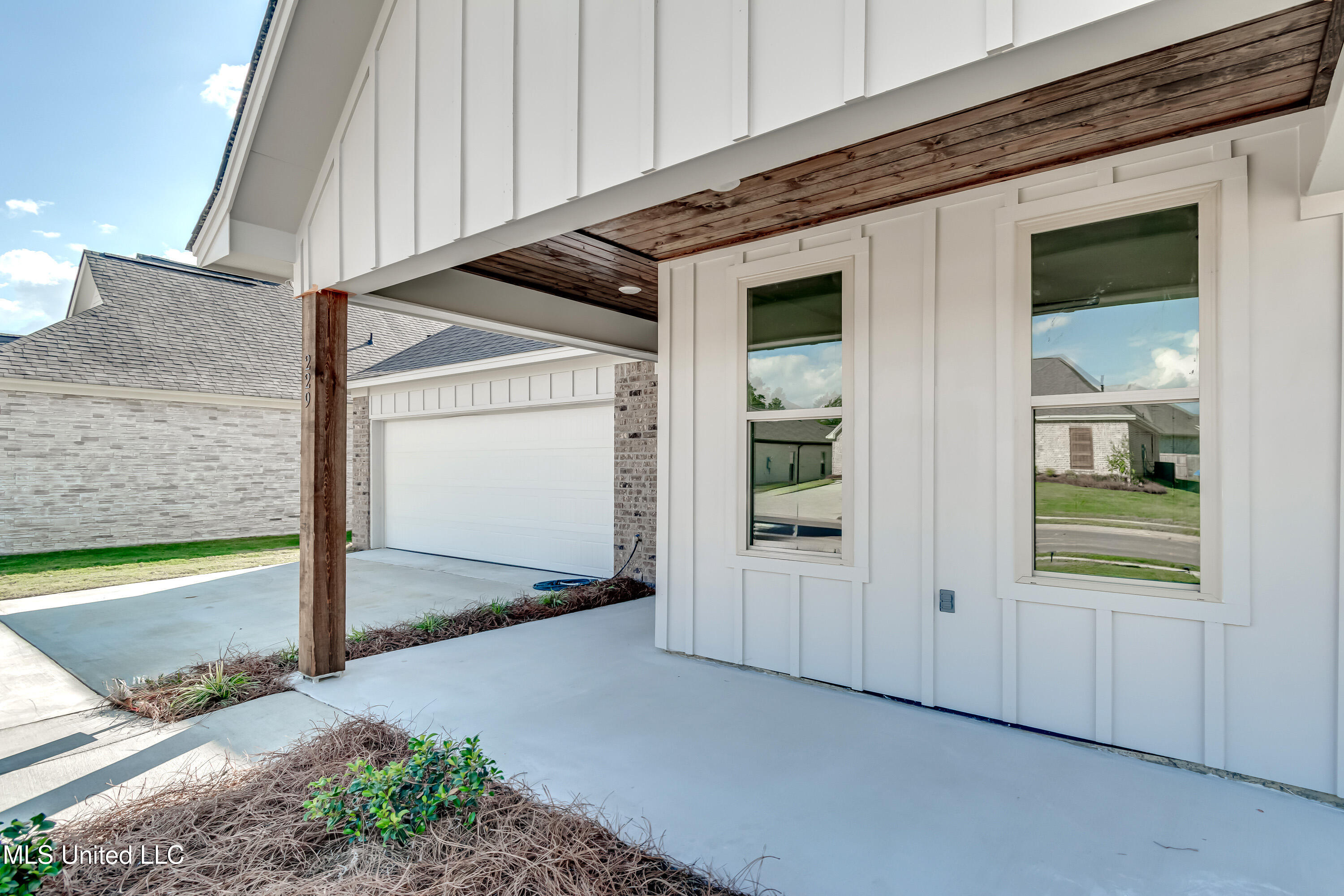 229 Bronson Bend Flowood, MS 39232 - Photo 6 of 37 229 Bronson Bend-9