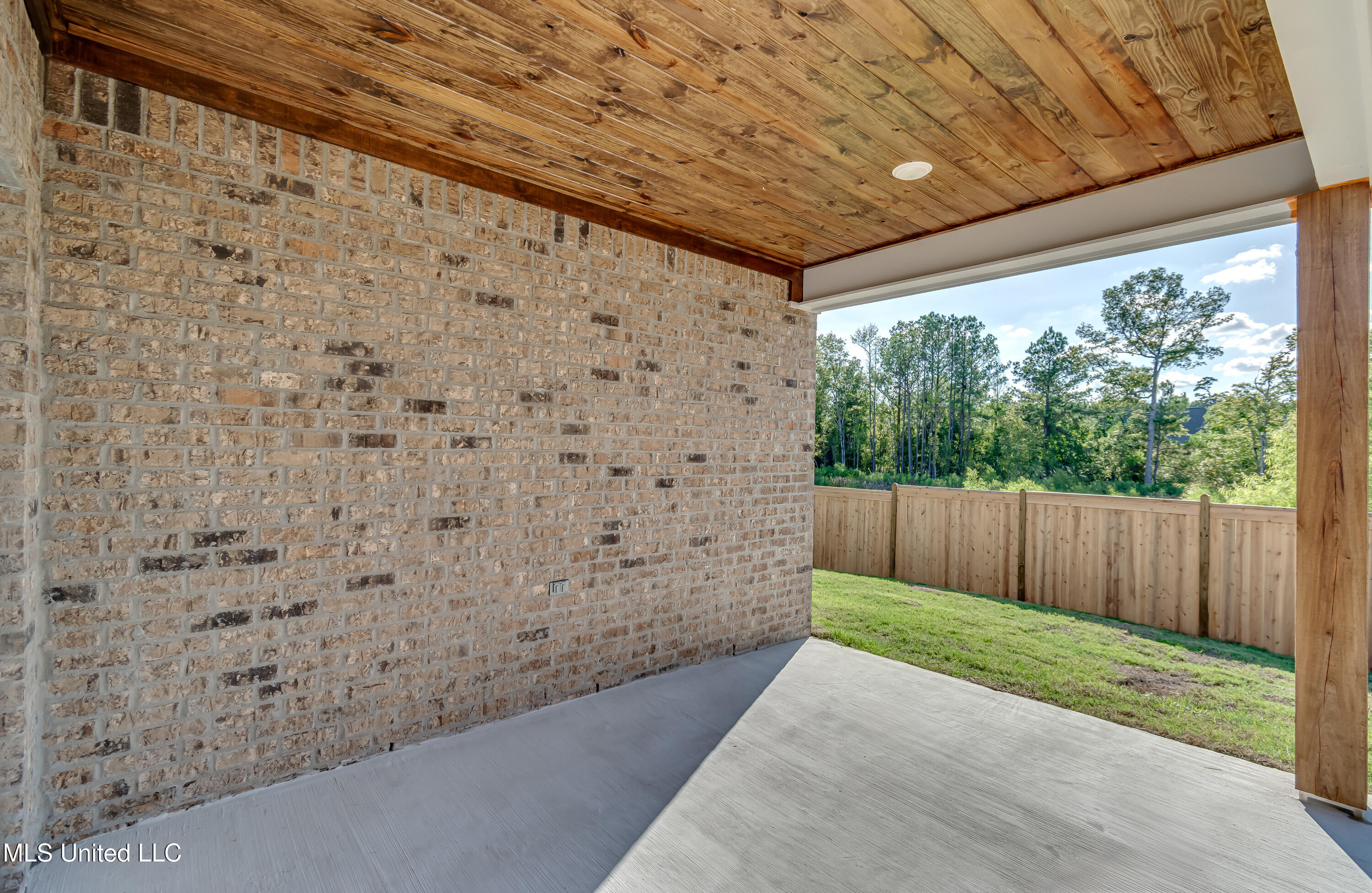 229 Bronson Bend Flowood, MS 39232 - Photo 8 of 37 229 Bronson Bend-11