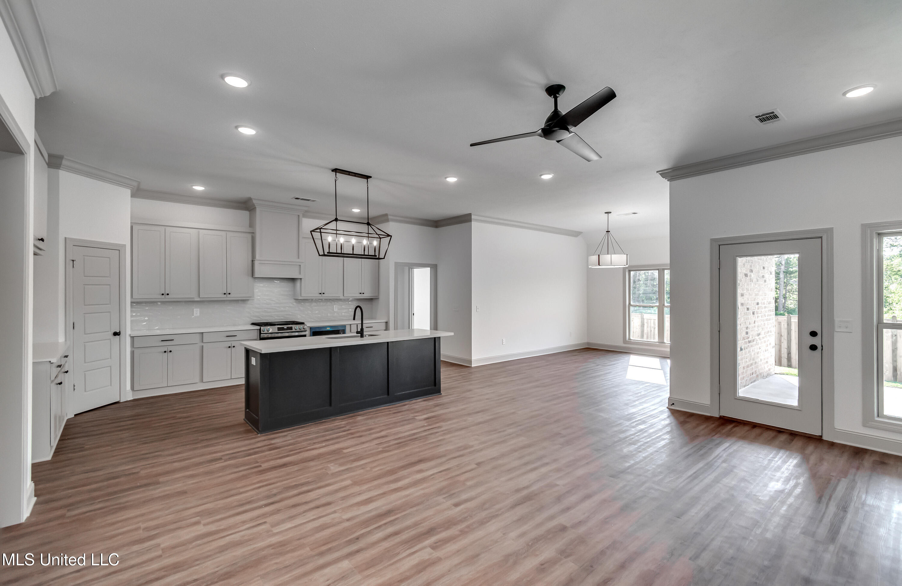 229 Bronson Bend Flowood, MS 39232 - Photo 10 of 37 229 Bronson Bend-33