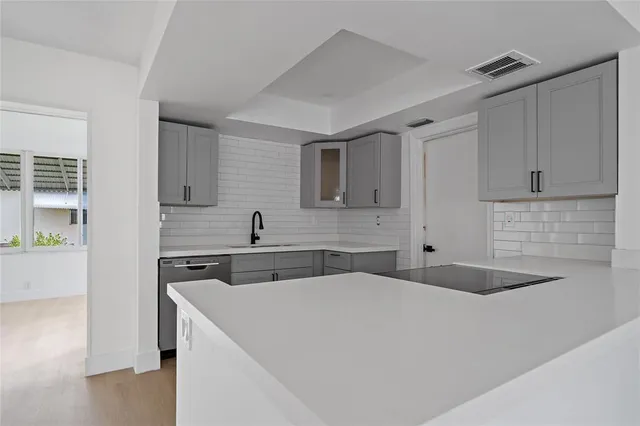 $2,400 | 4510 Northwest 49th Drive, Tamarac, FL 33319