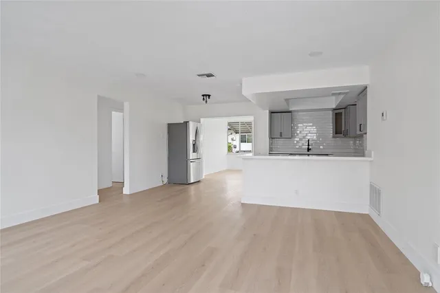 $2,400 | 4510 Northwest 49th Drive, Tamarac, FL 33319